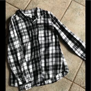 Old Navy Black&White Checkered Long Sleeve Blouse